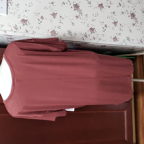 NWT Old Navy Women's Shirt Size Small - Picture 2 of 5
